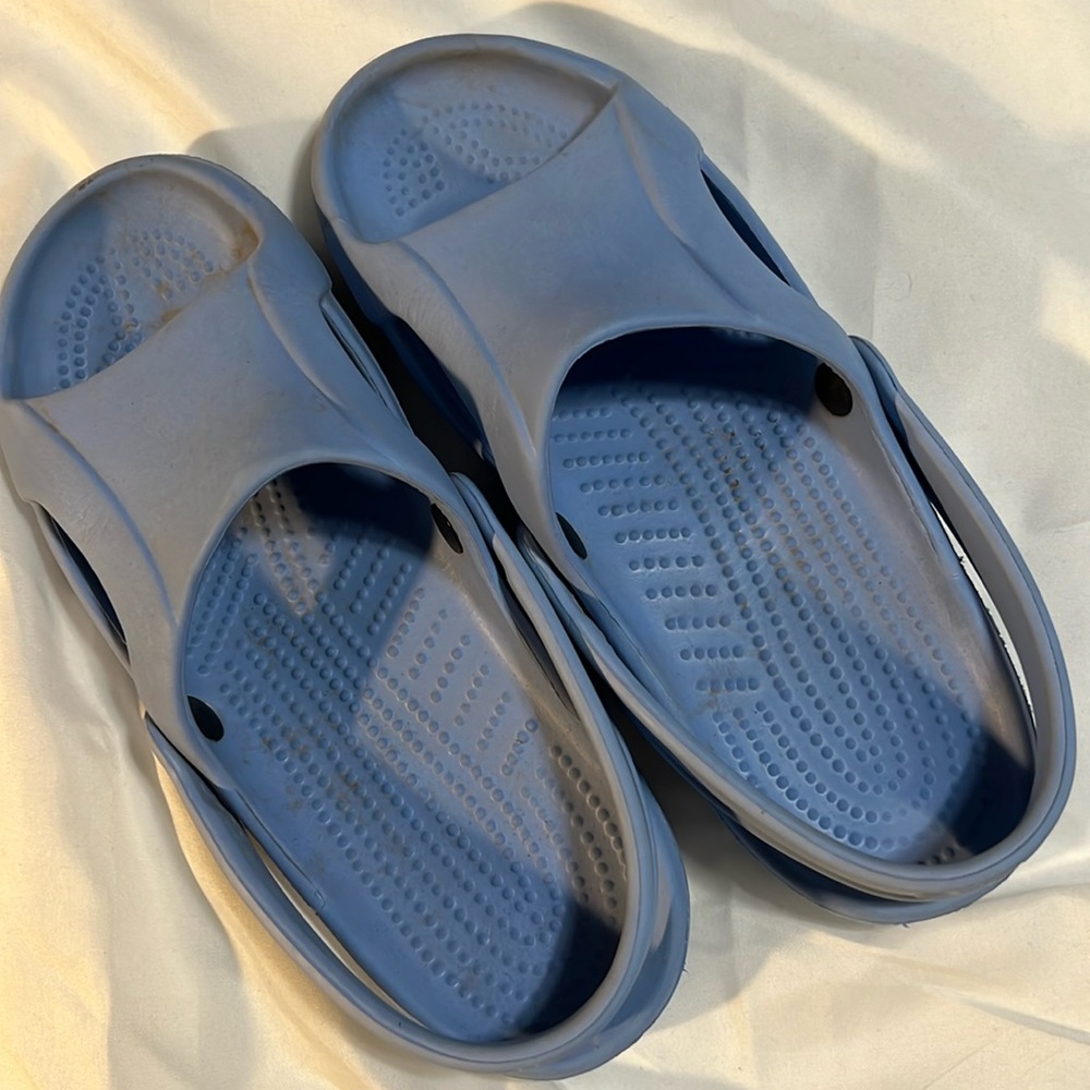 Crocs Strappy Slingback Sandals With Back Strap Open Toe Womens Sz 11 Baby Blue
